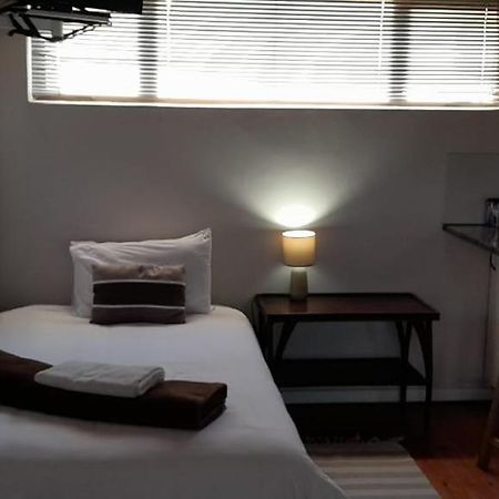 Kelzane Lodge Гонуби Екстериор снимка