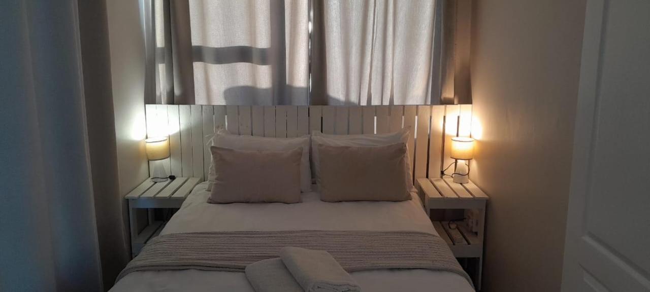 Kelzane Lodge Гонуби Екстериор снимка